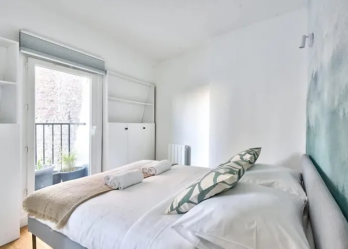 Cocon Chaleureux Sur Les Toits De Montmartre * Paris